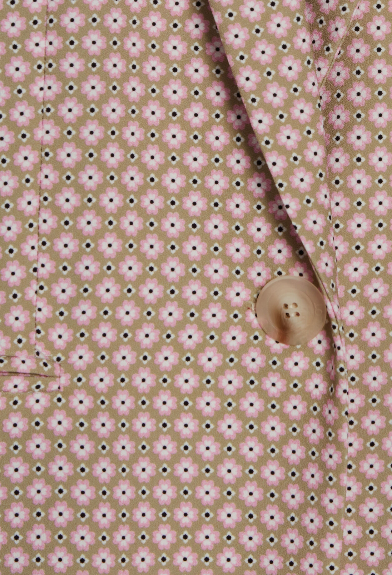 Americana estampada en rosa