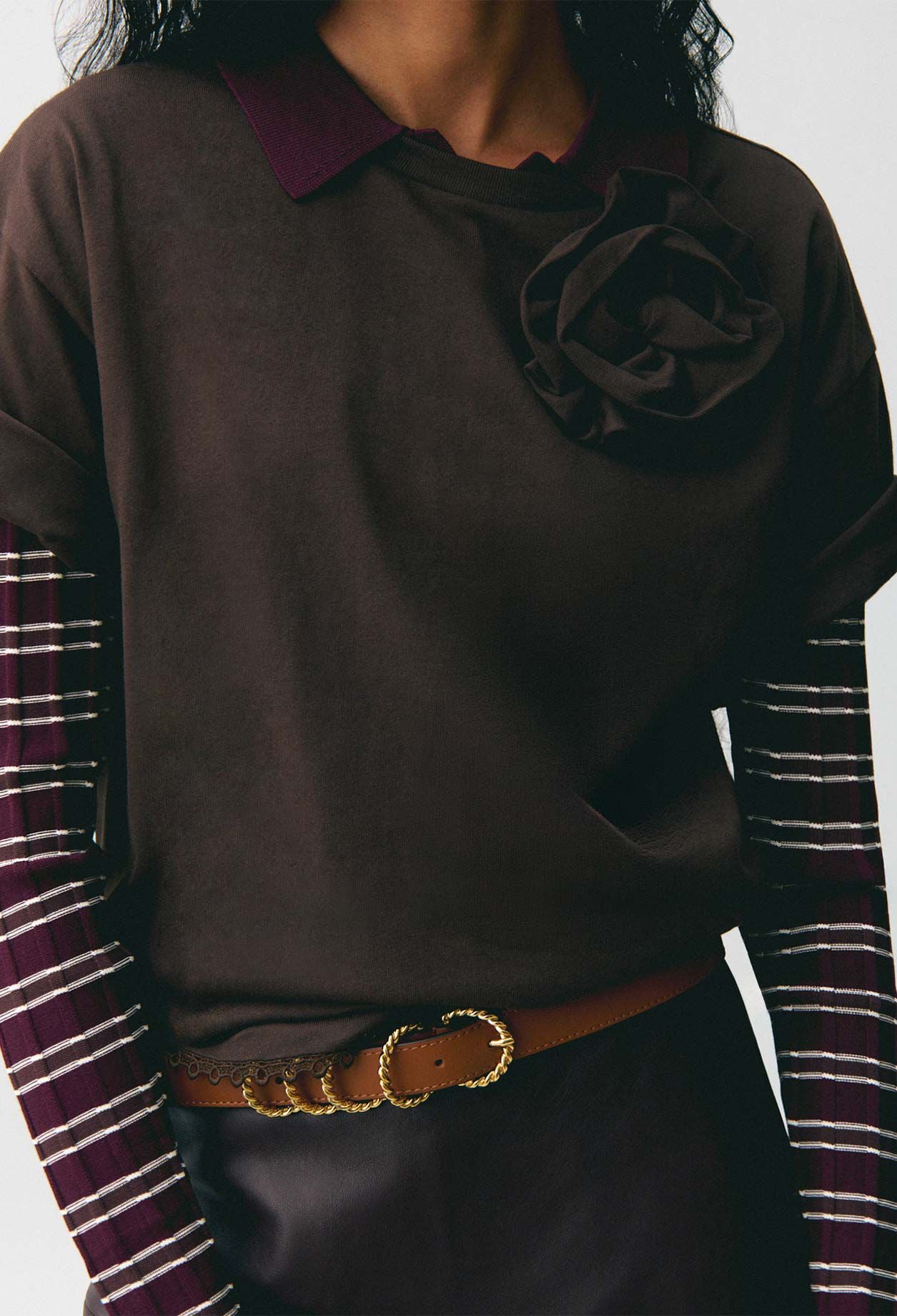 Camiseta punto flores tono a tono