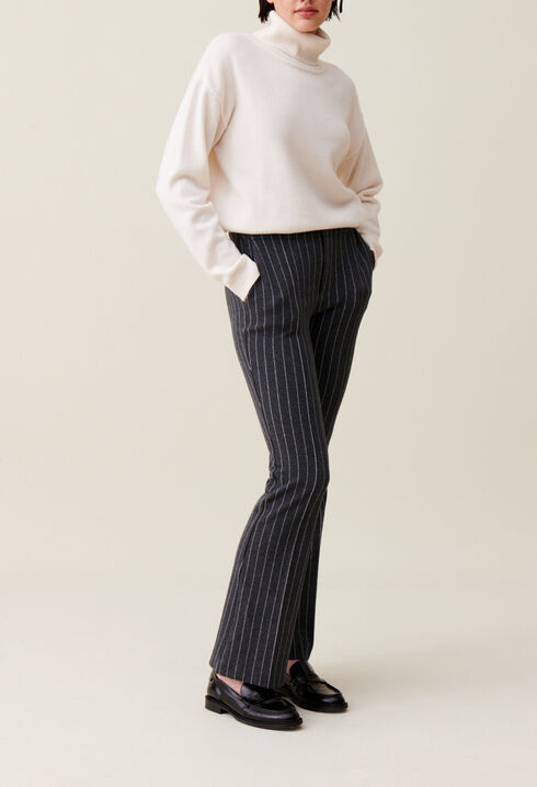 Pantal&oacute;n flare de rayas