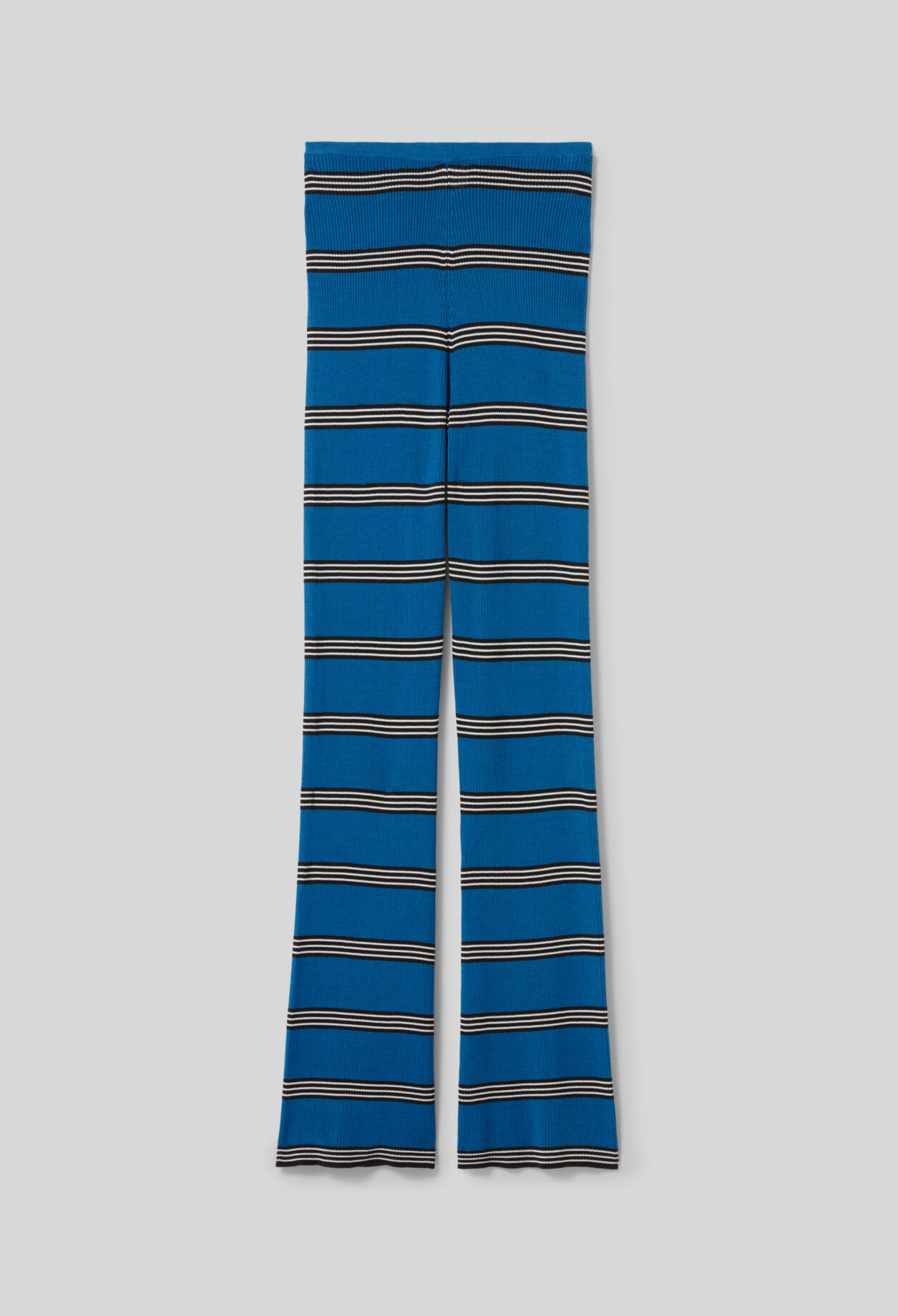 Pantalón pitillo de punto fino