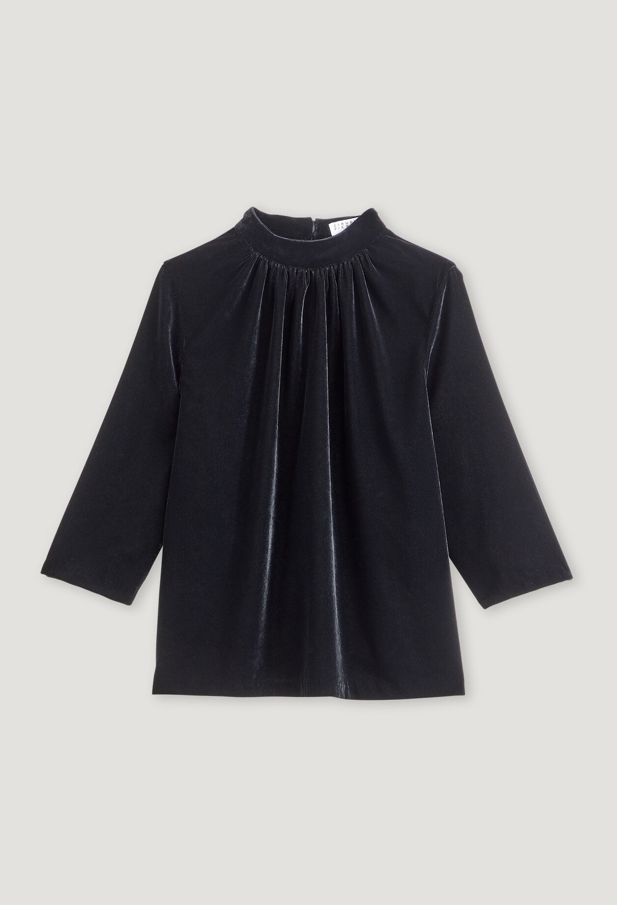 Blusa de terciopelo negro