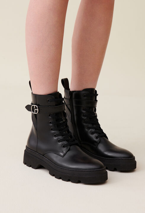 Botas militares de cuero