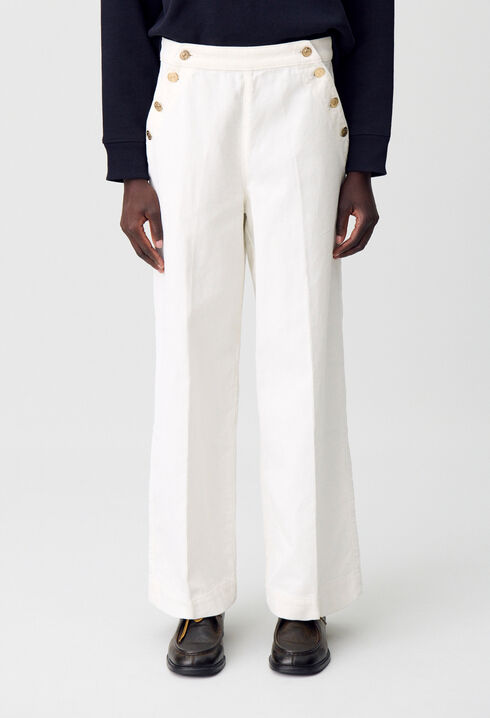 Pantalón vaquero con botones