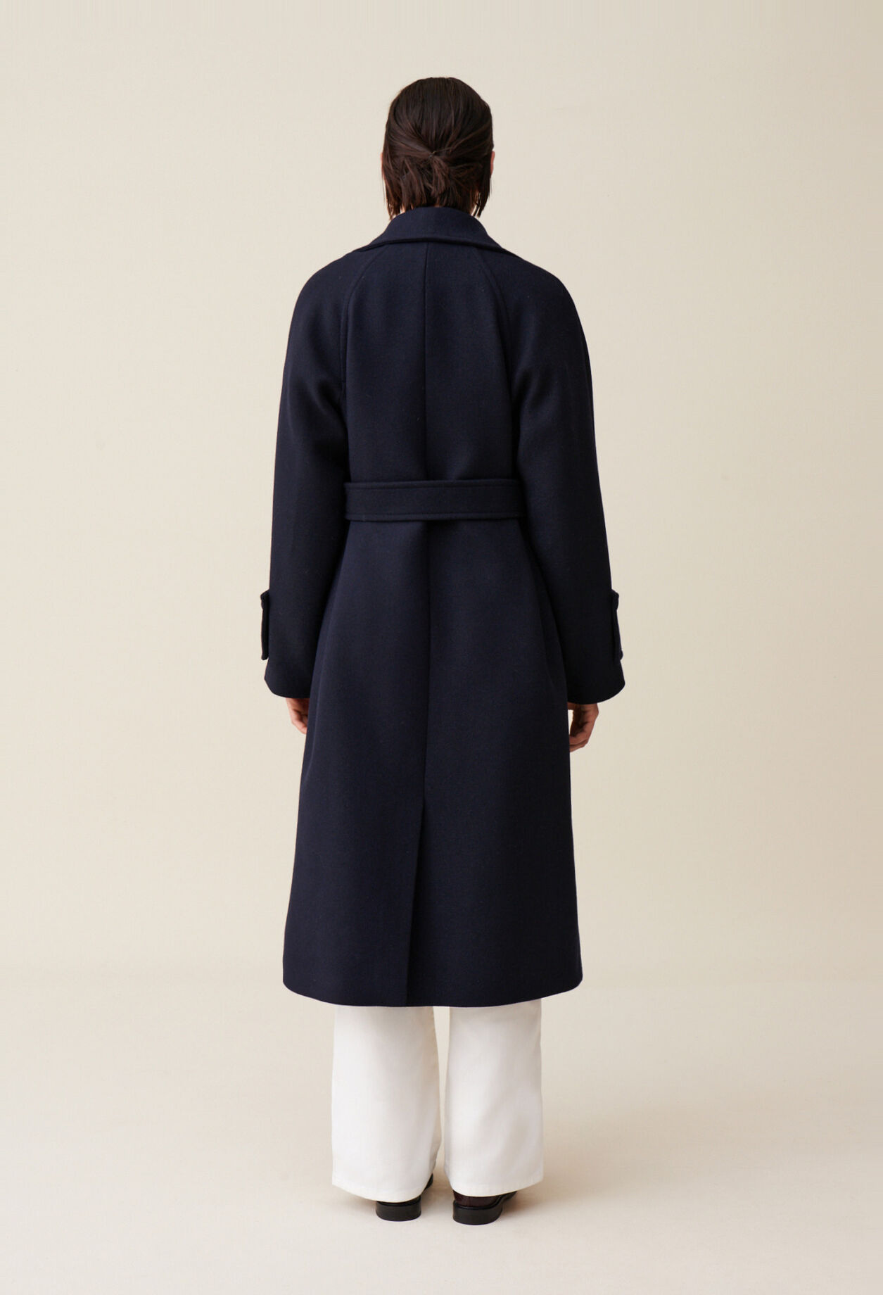 Abrigo de lana estilo trench