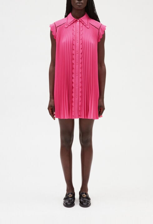 Vestido corto plisado