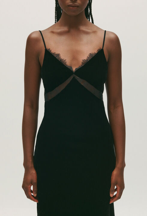 Vestido midi de terciopelo negro