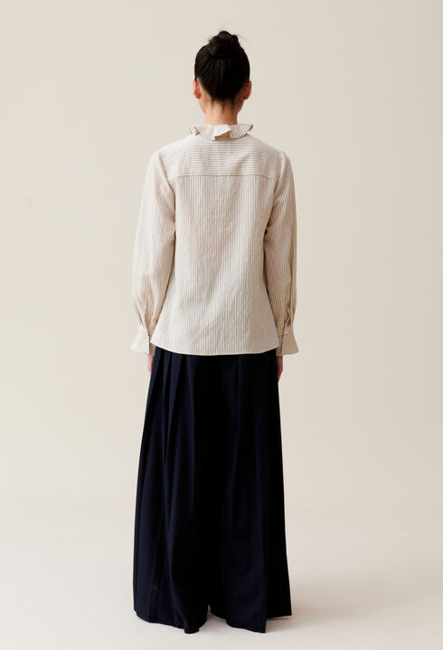 Blusa a rayas con volantes