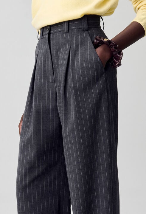Pantalón recto de talle alto
