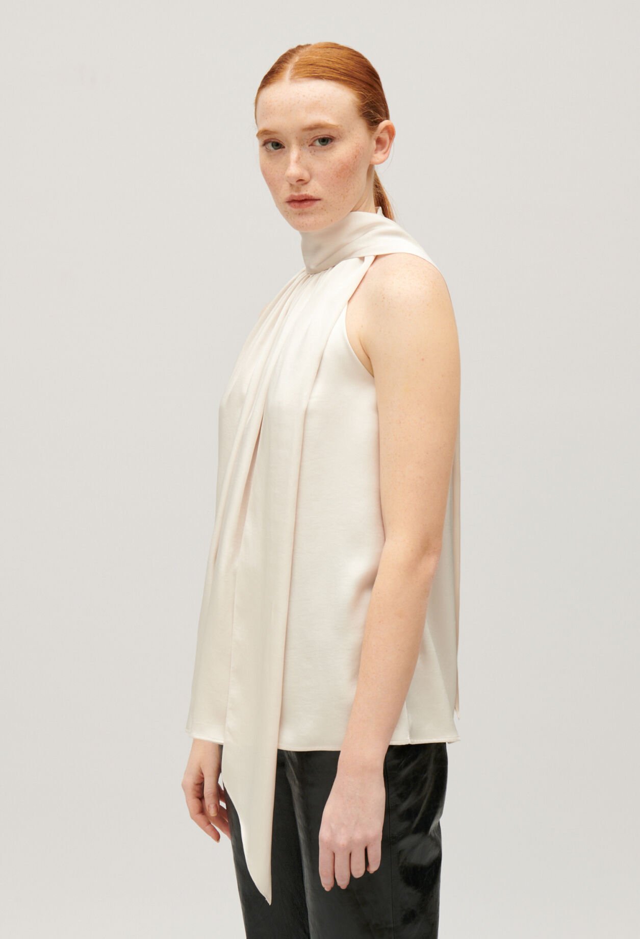 Top beige fluido
