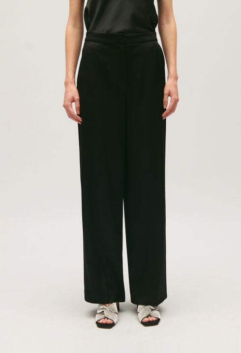 Pantalón de traje satinado negro