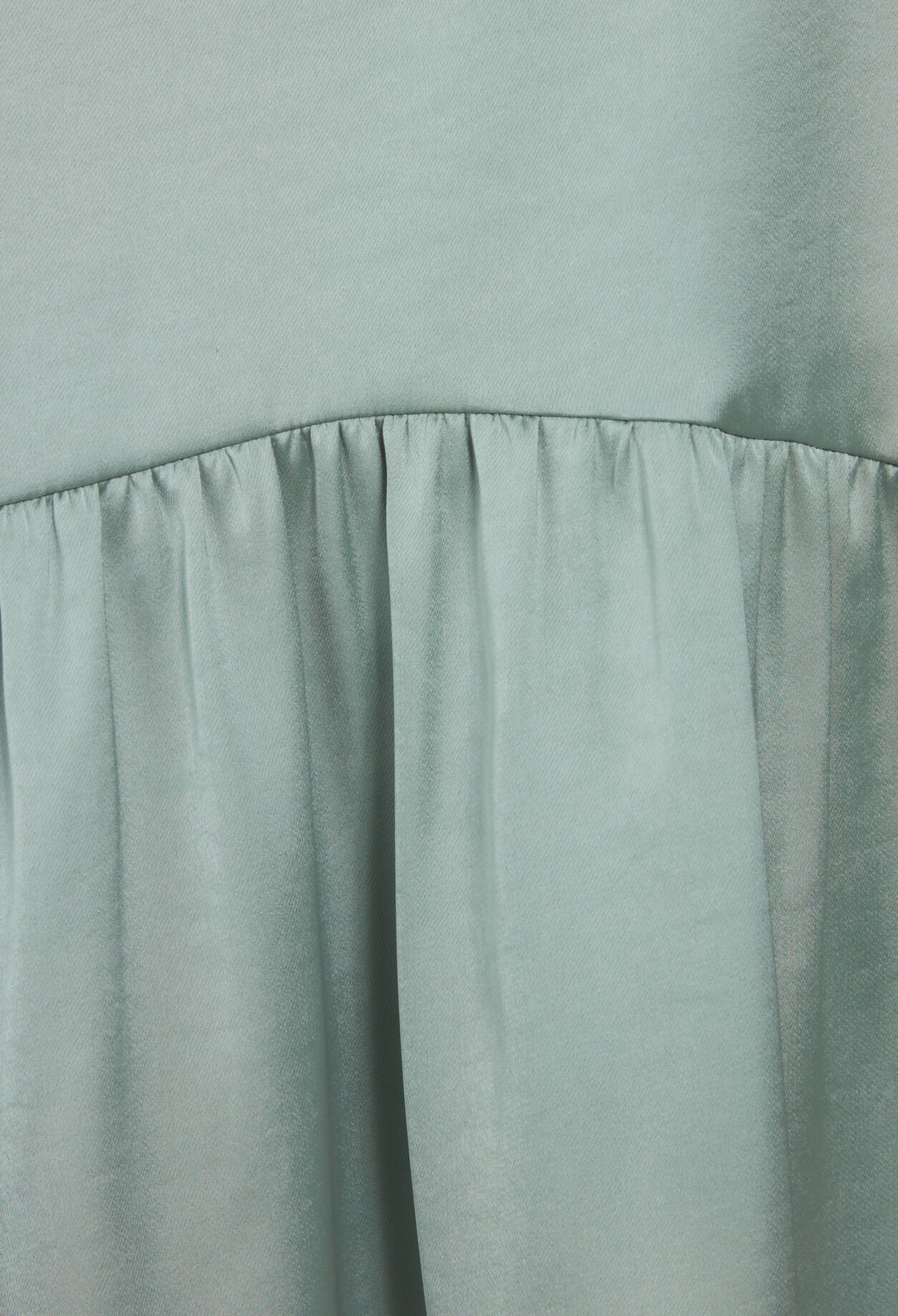 Vestido midi de raso