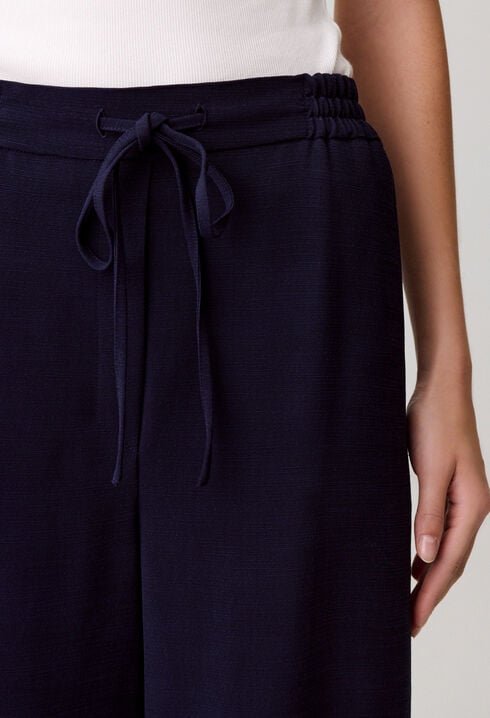 Pantal&oacute;n ancho color crudo