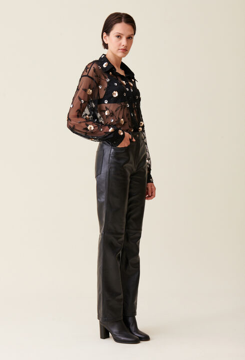 Blusa negra bordada transparente