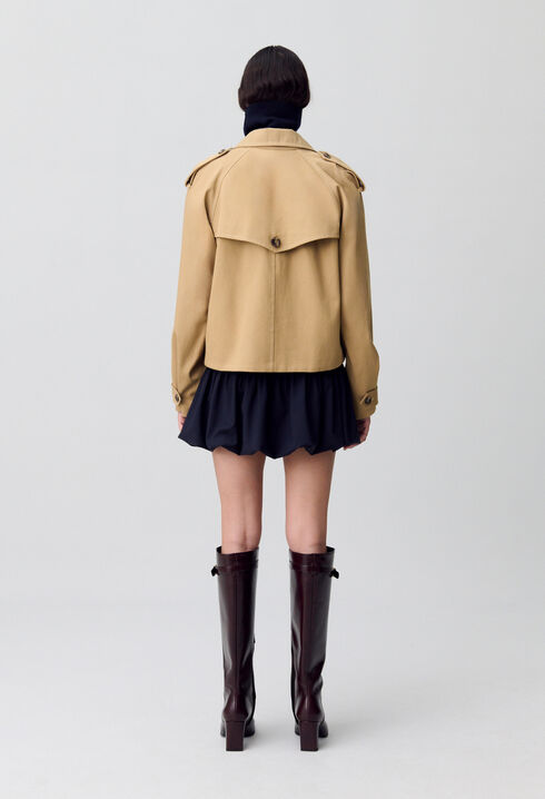 Chaqueta trench corta