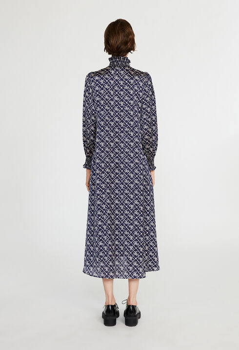 Vestido de cuello alto