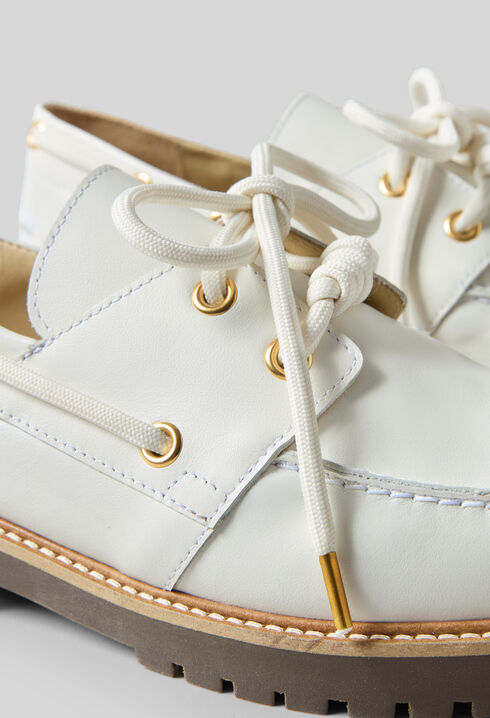 Zapatos n&aacute;uticos de piel