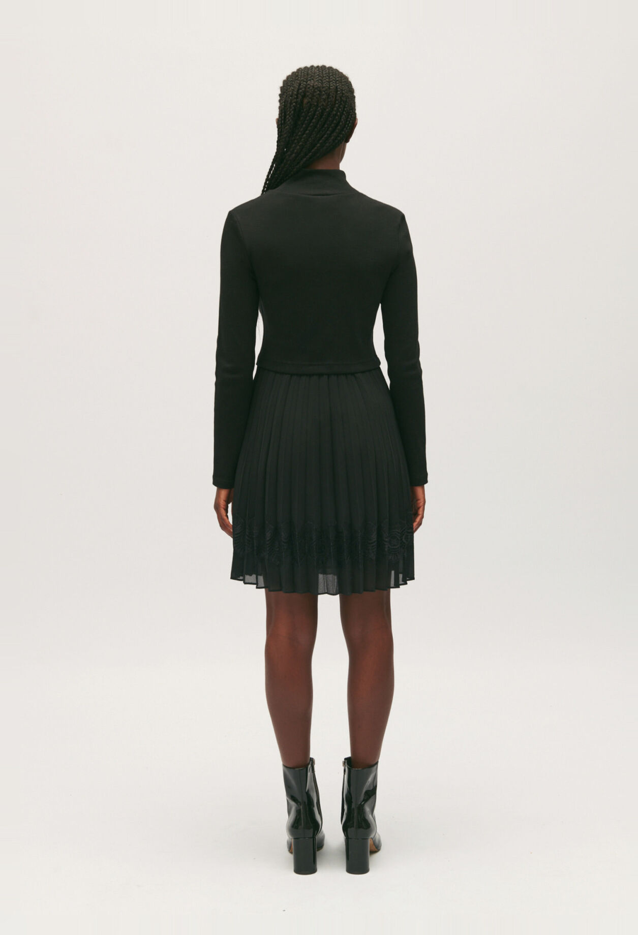 Vestido Twist corto plisado negro 