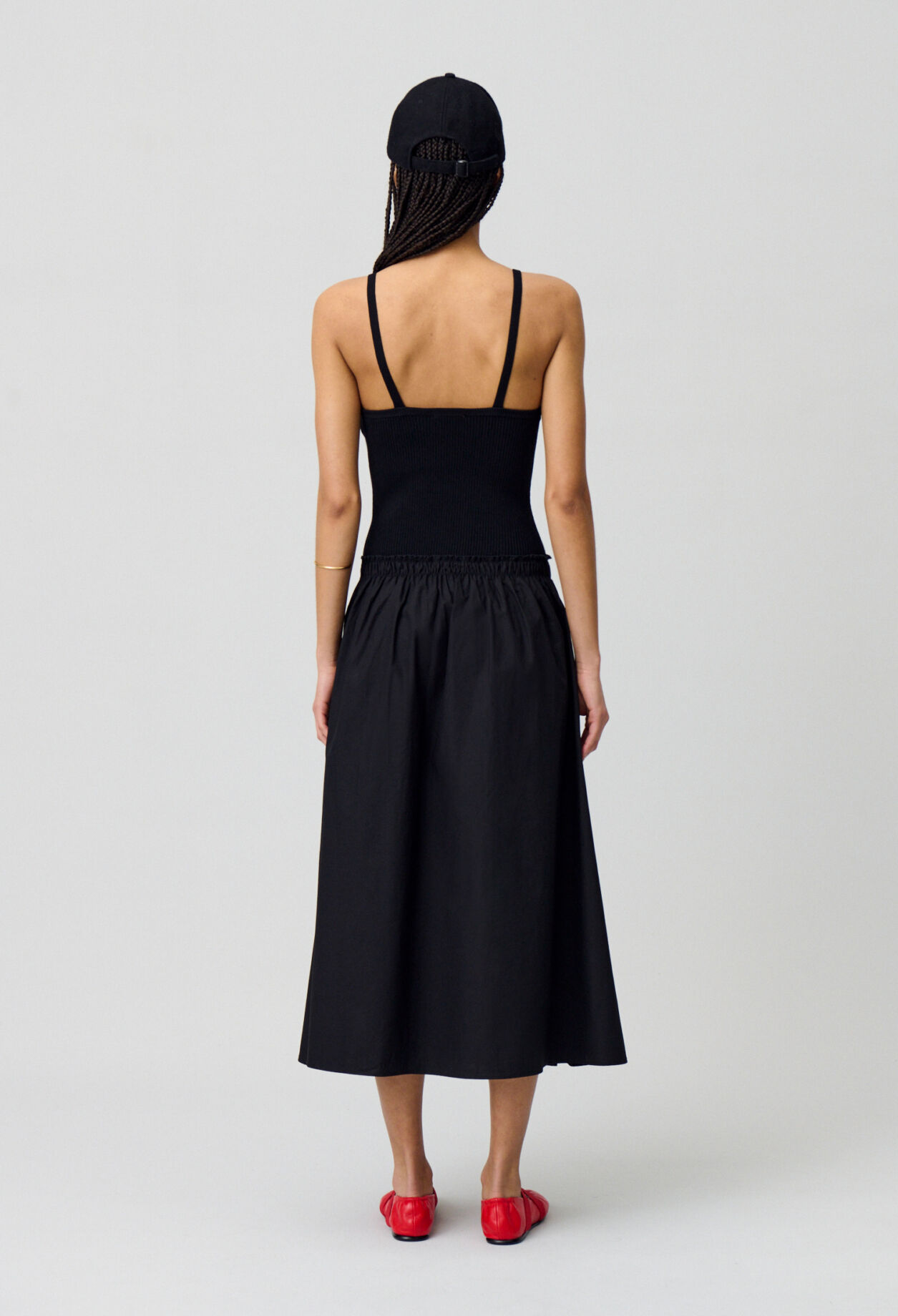 Vestido midi con cuerpo de punto