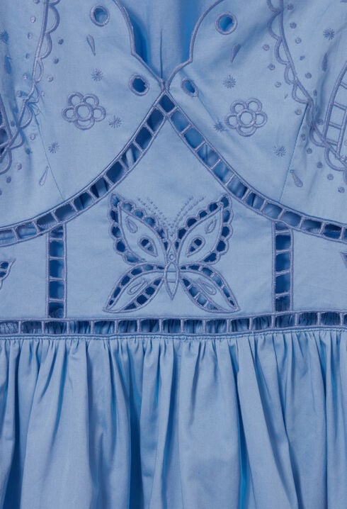 Vestido corto bordados de mariposas
