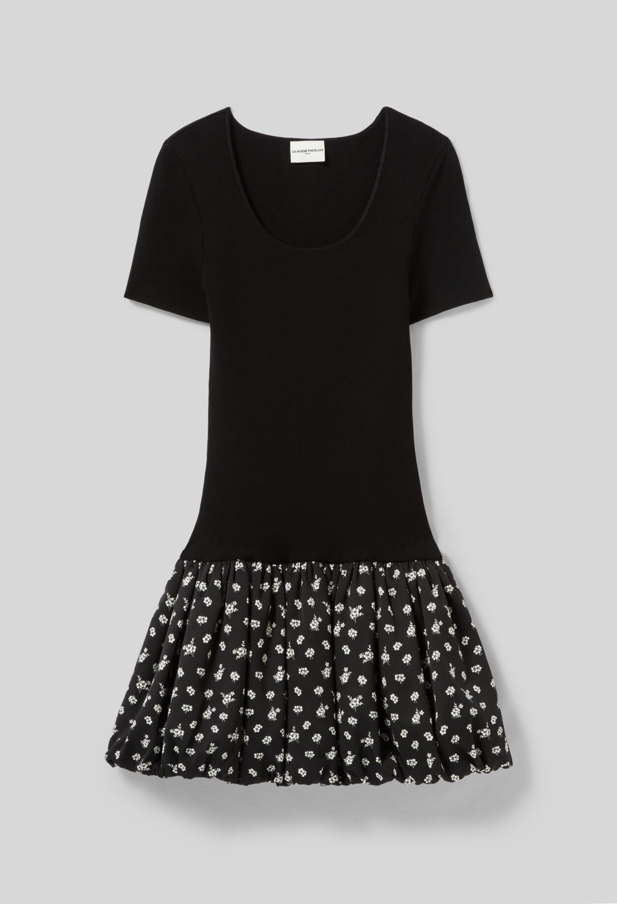 Vestido corto con estampado floral
