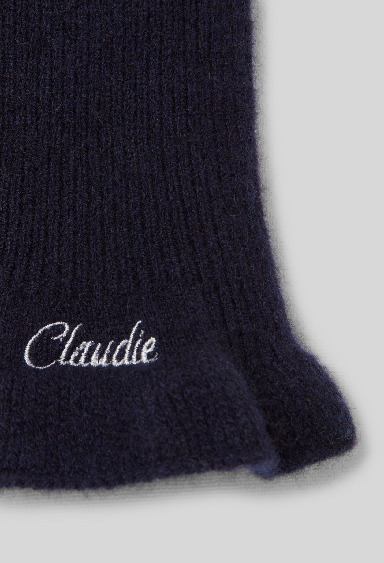 Guantes de punto bordados
