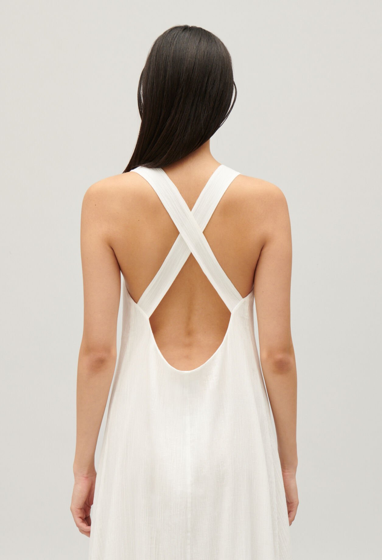 Vestido midi con volantes