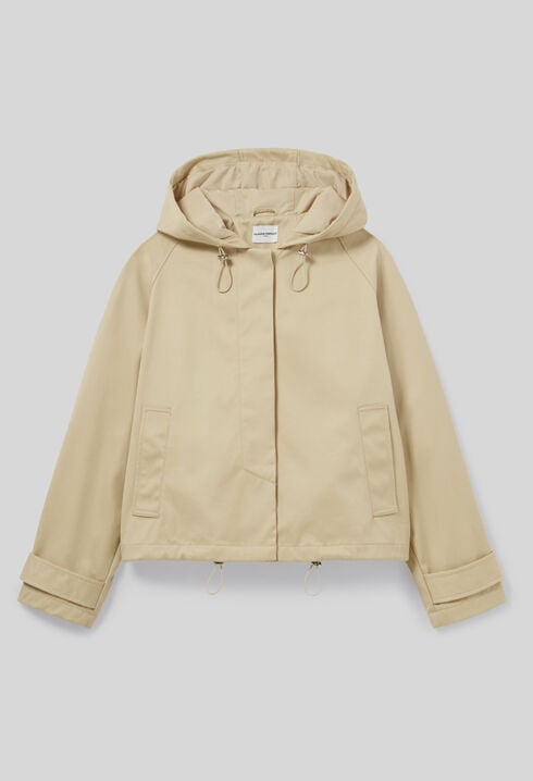 Parka ligera con capucha