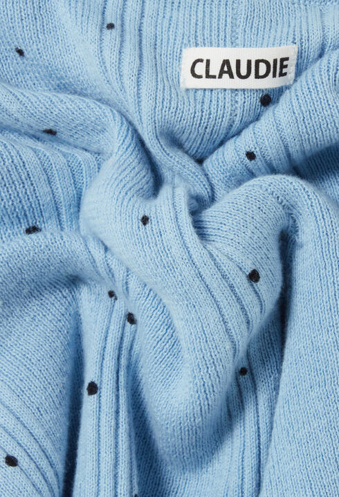Short de punto fino.