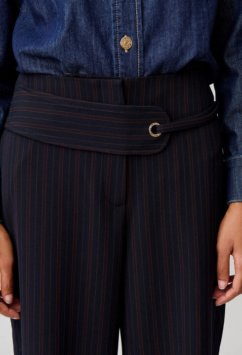 Pantal&oacute;n recto a rayas