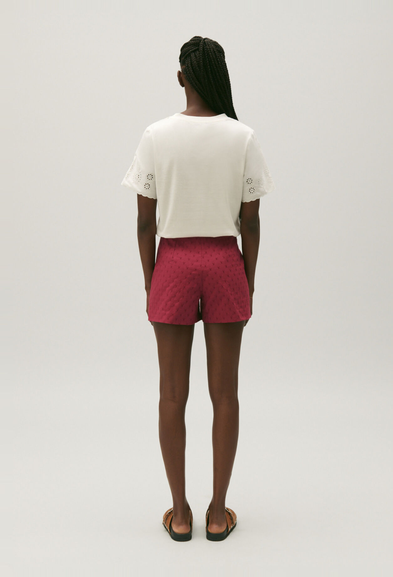 Pantalones cortos bordados