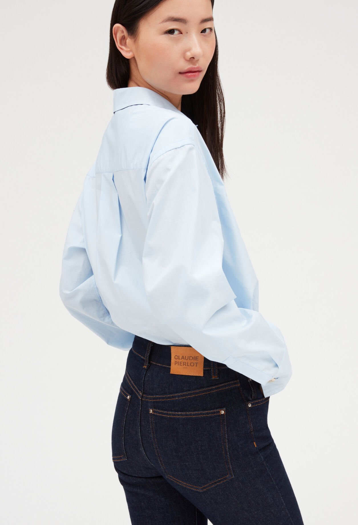 Vaquero sin lavar de talle alto