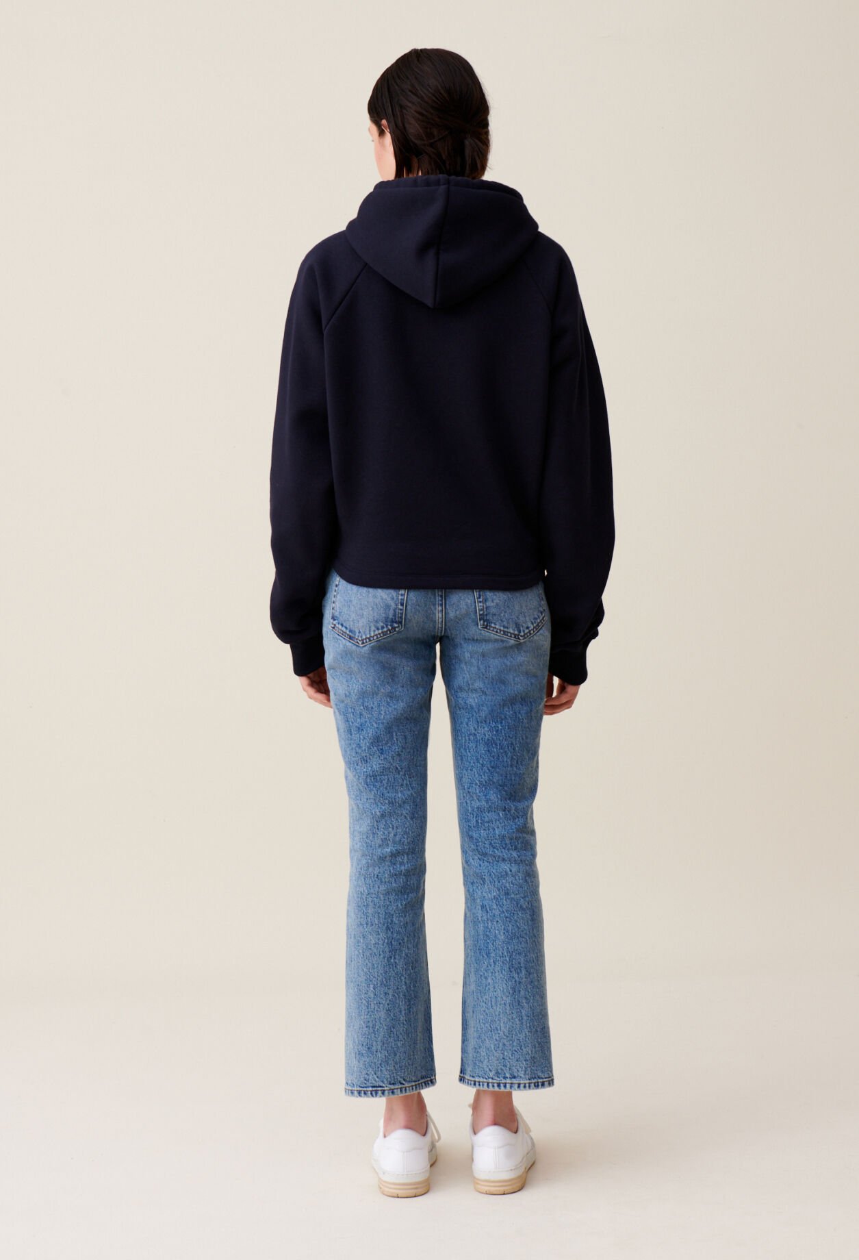 Sudadera con capucha azul marino