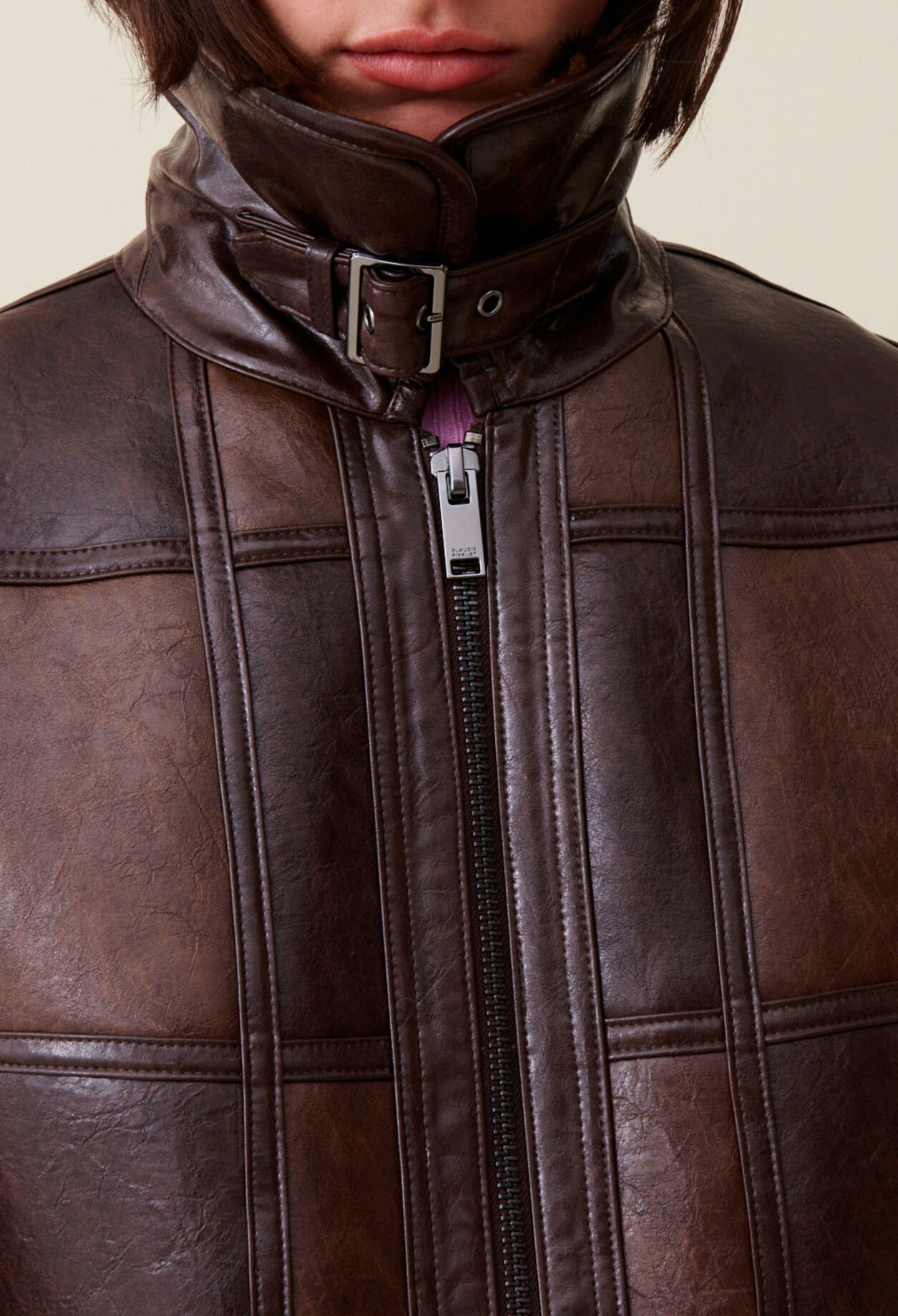 Chaqueta corta de dos tejidos