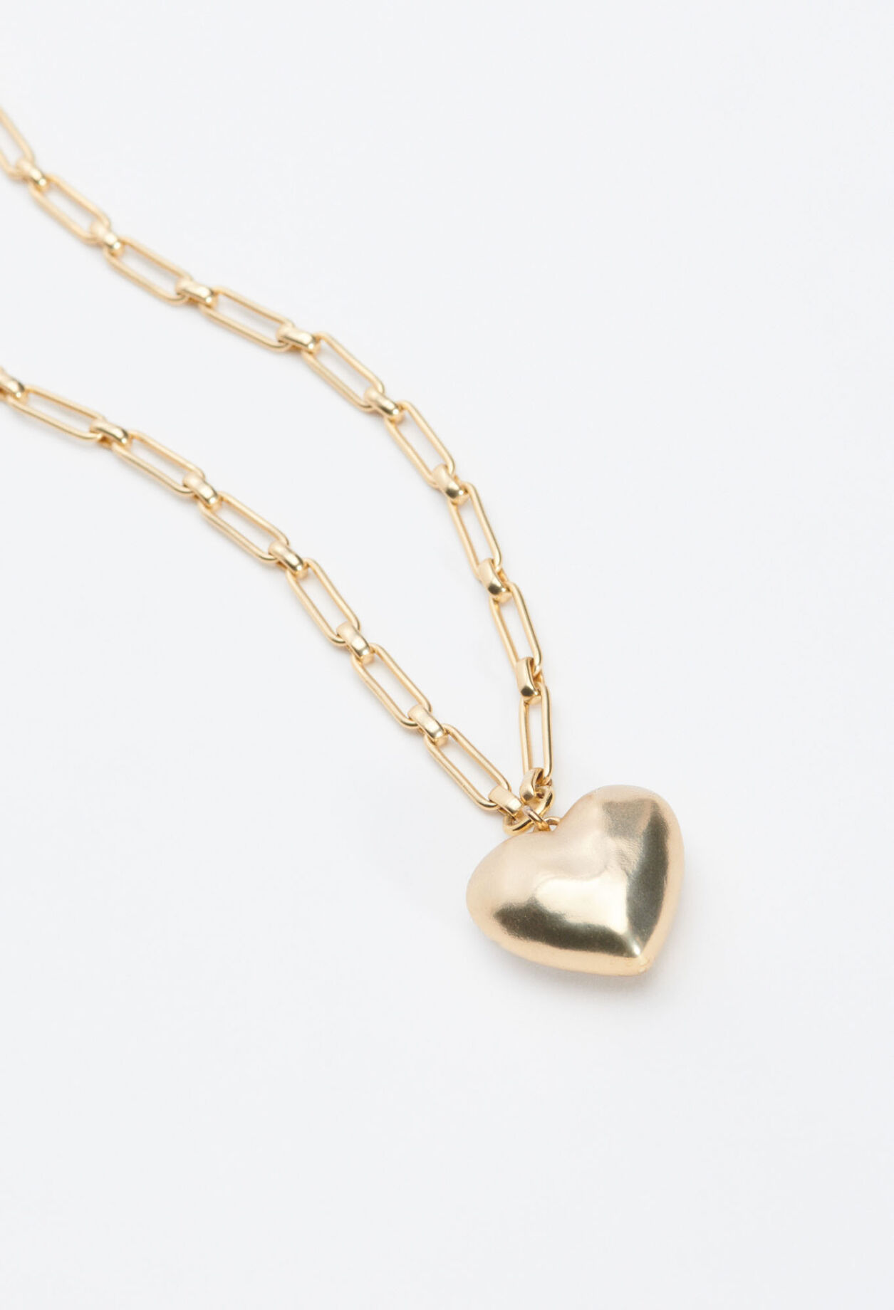 Collar de eslabones dorados
