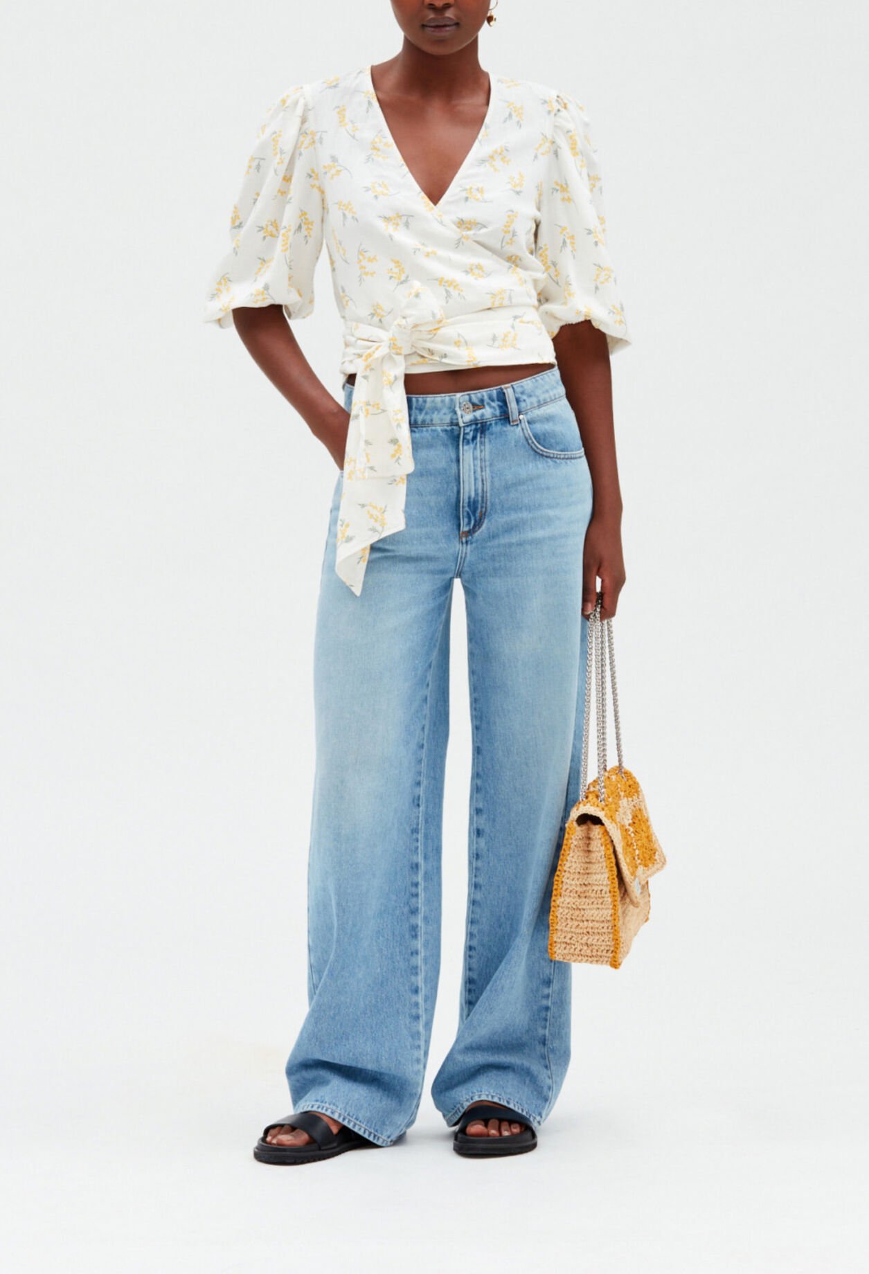 Blusa corta mimosa