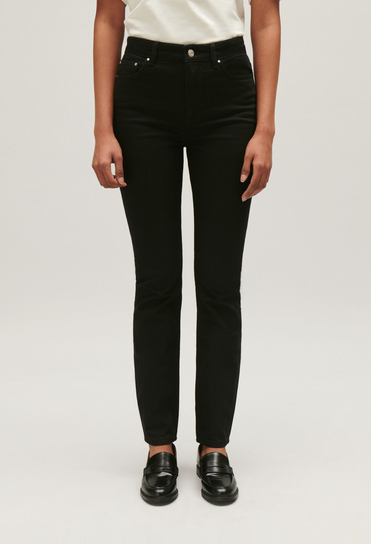 Vaquero skinny negro