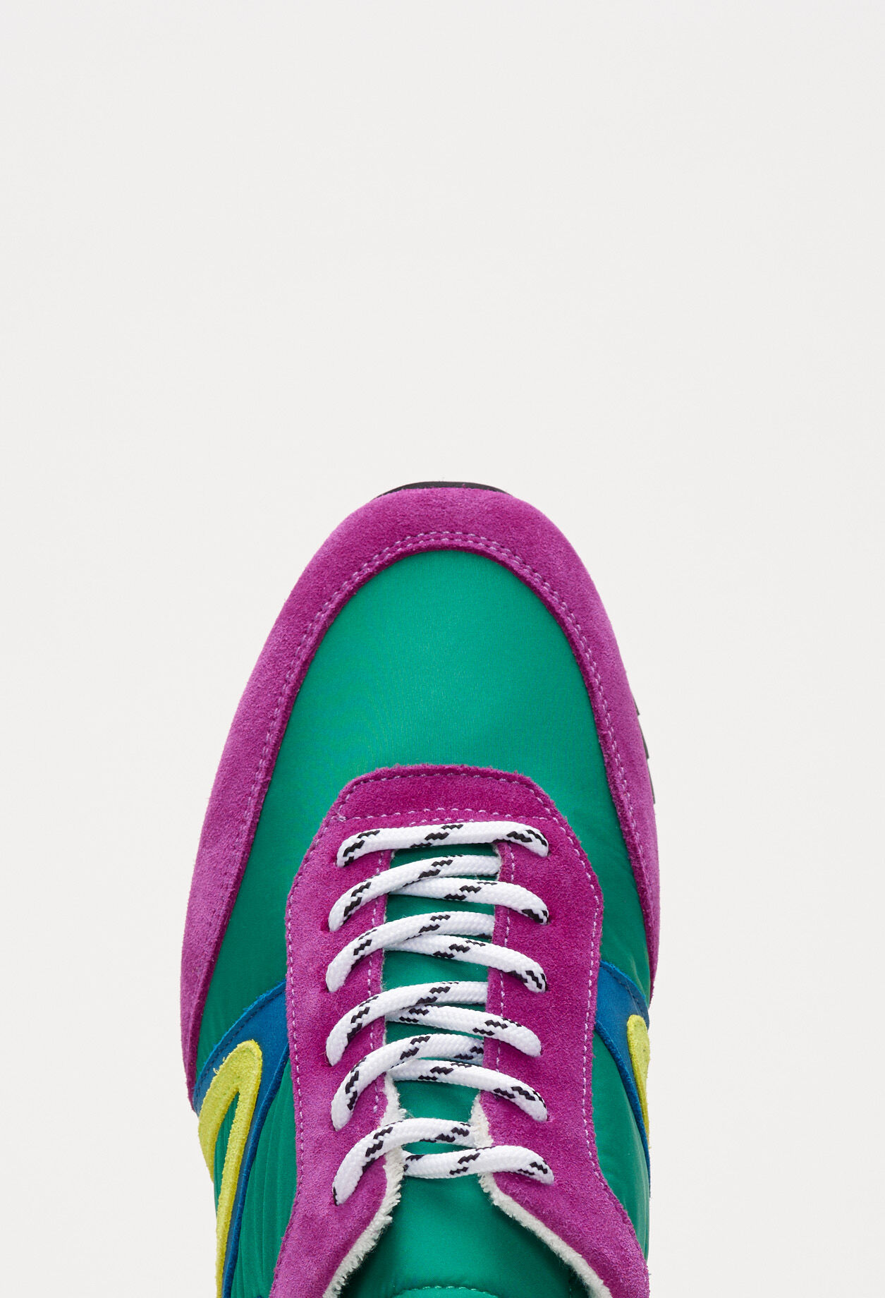Zapatillas de cuero de colores