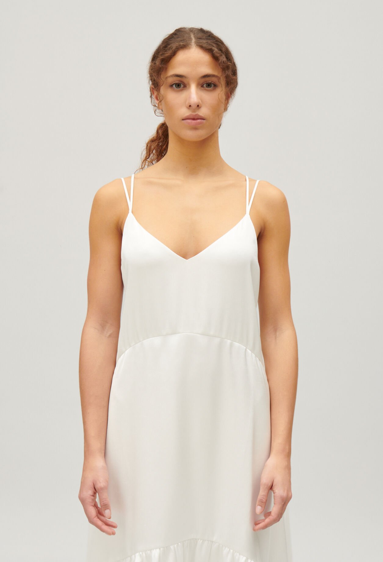 Vestido midi de raso