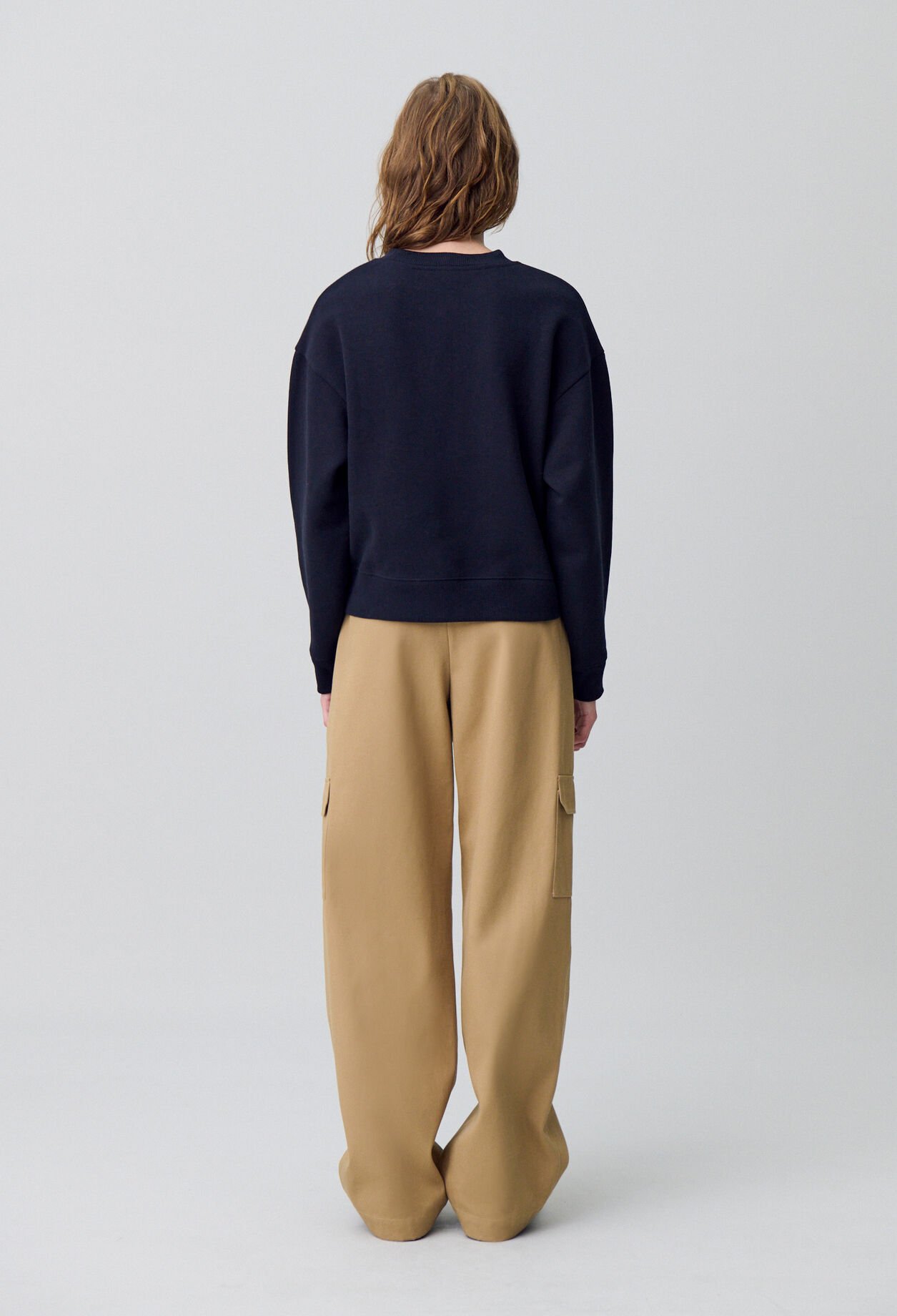 Sudadera con cuello pañuelo