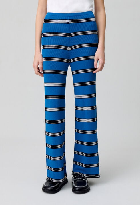 Pantalón pitillo de punto fino