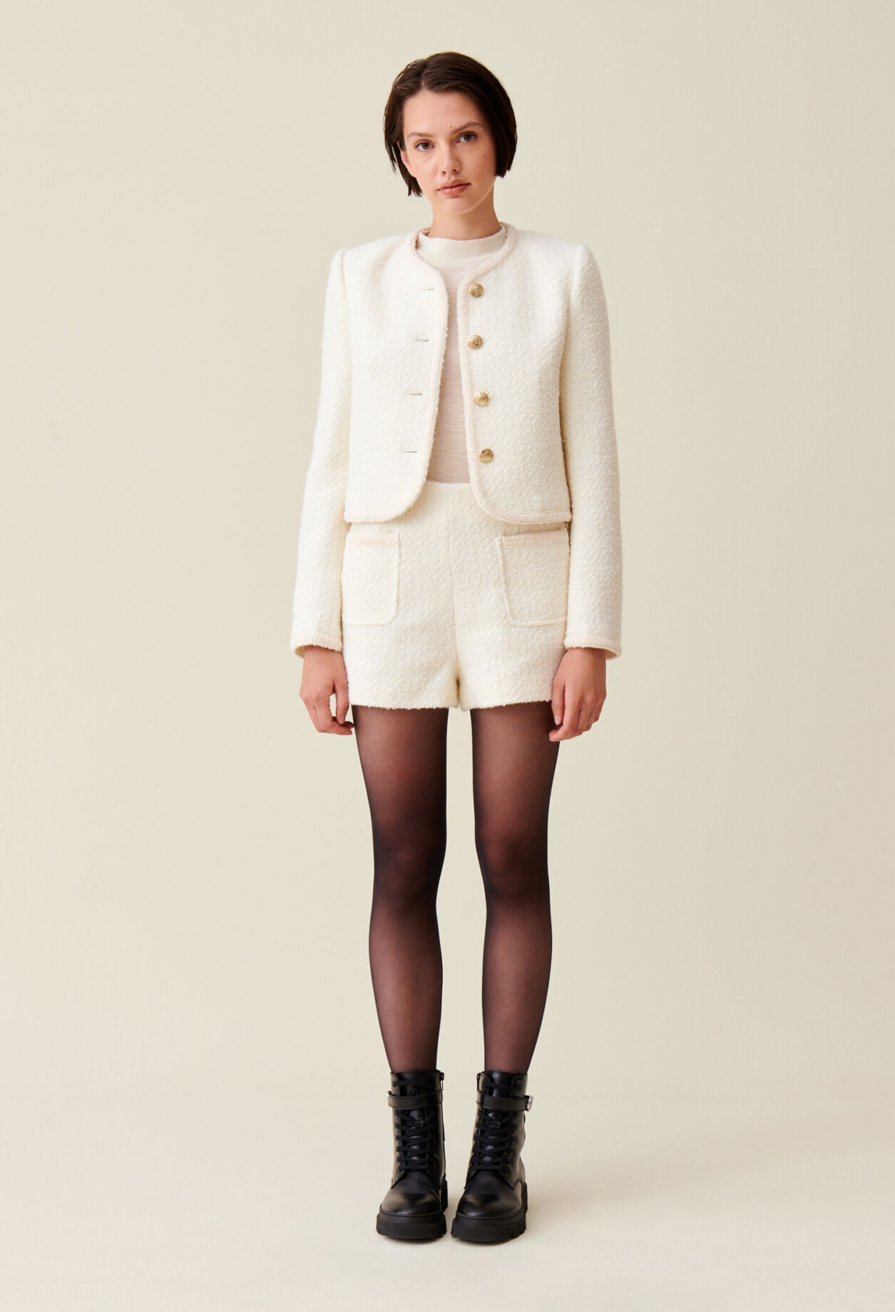 Chaqueta corta de tweed marfil 