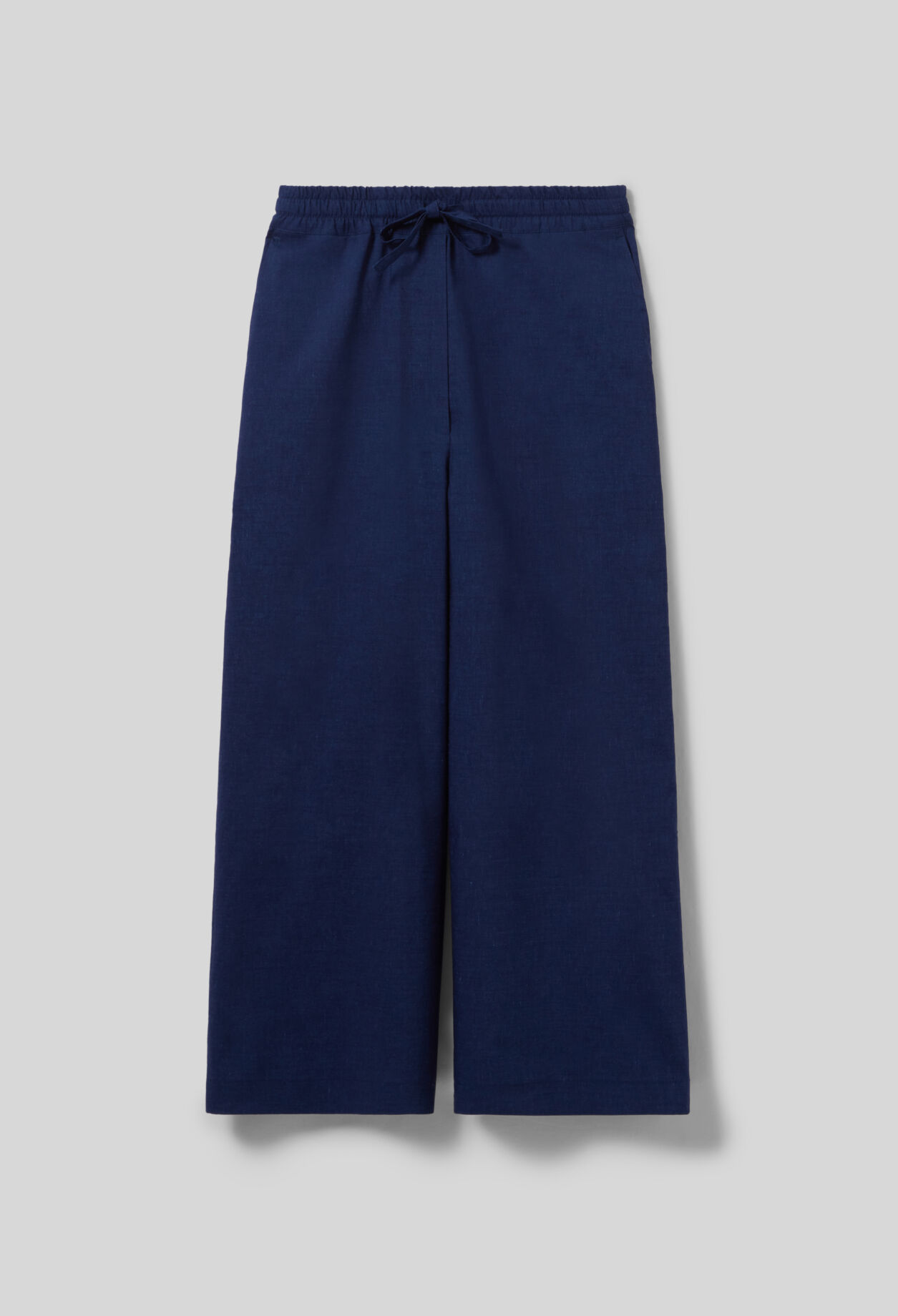 Pantalón ancho y ligero