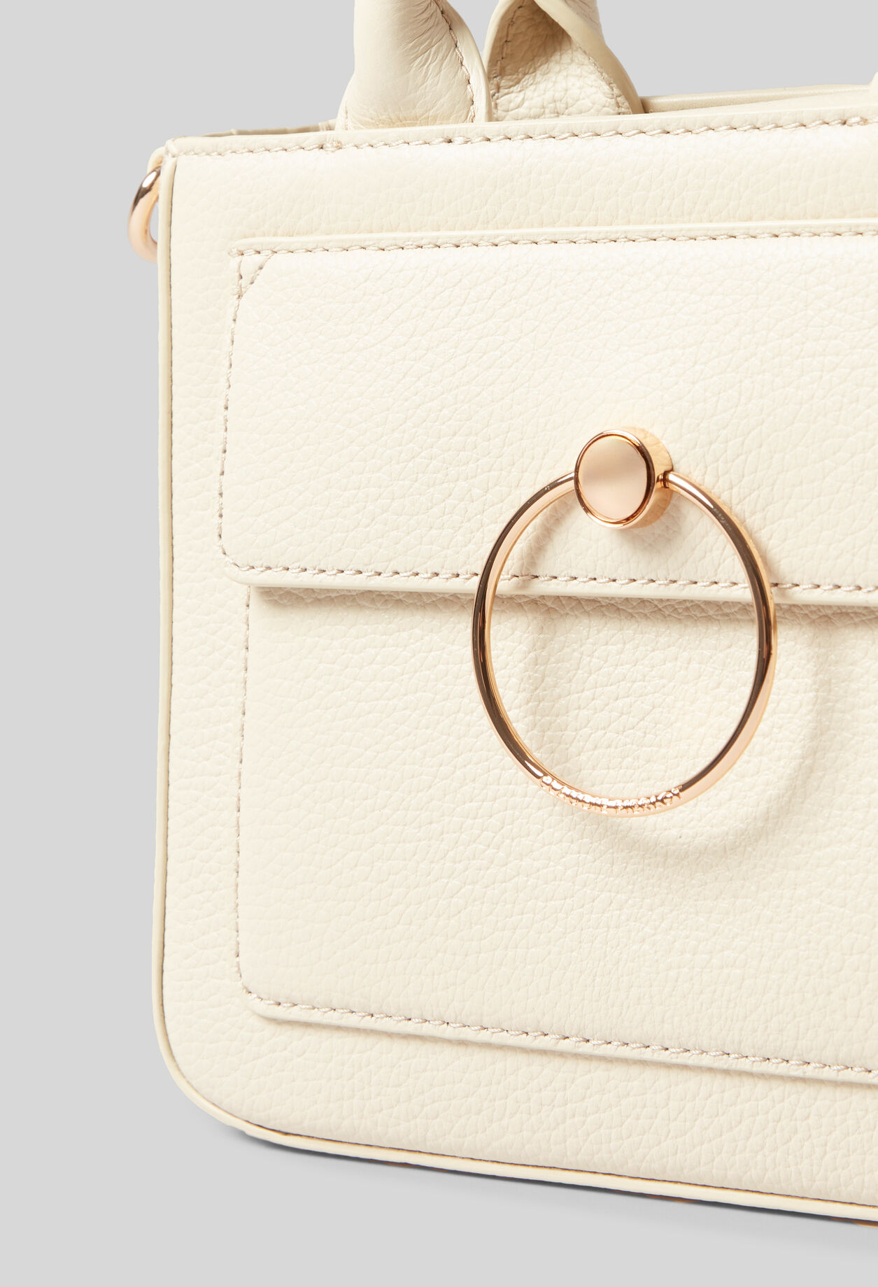 Bolso Anouck piel granulada cadena
