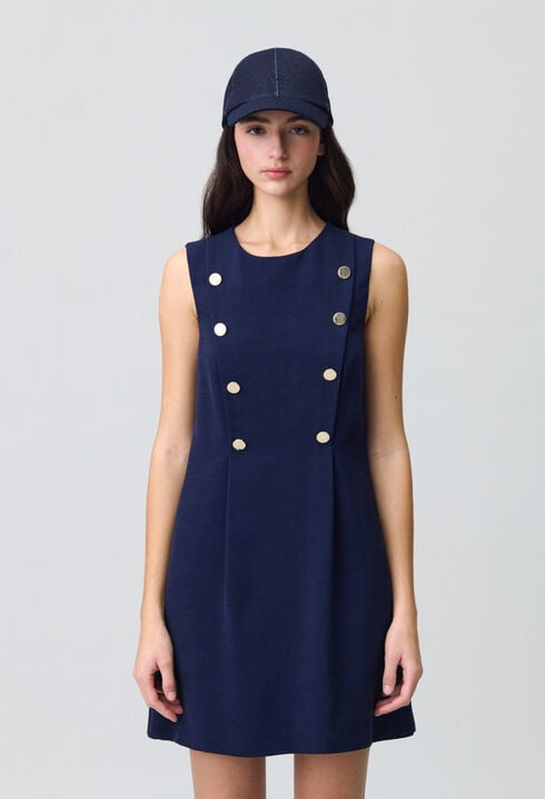 Vestido corto ajustado