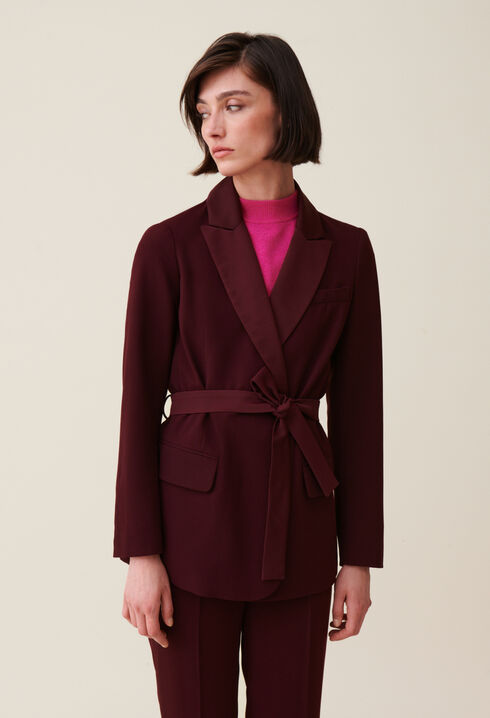 Chaqueta de traje con cinturón