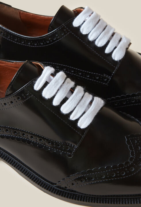 Derbies de cuero charol