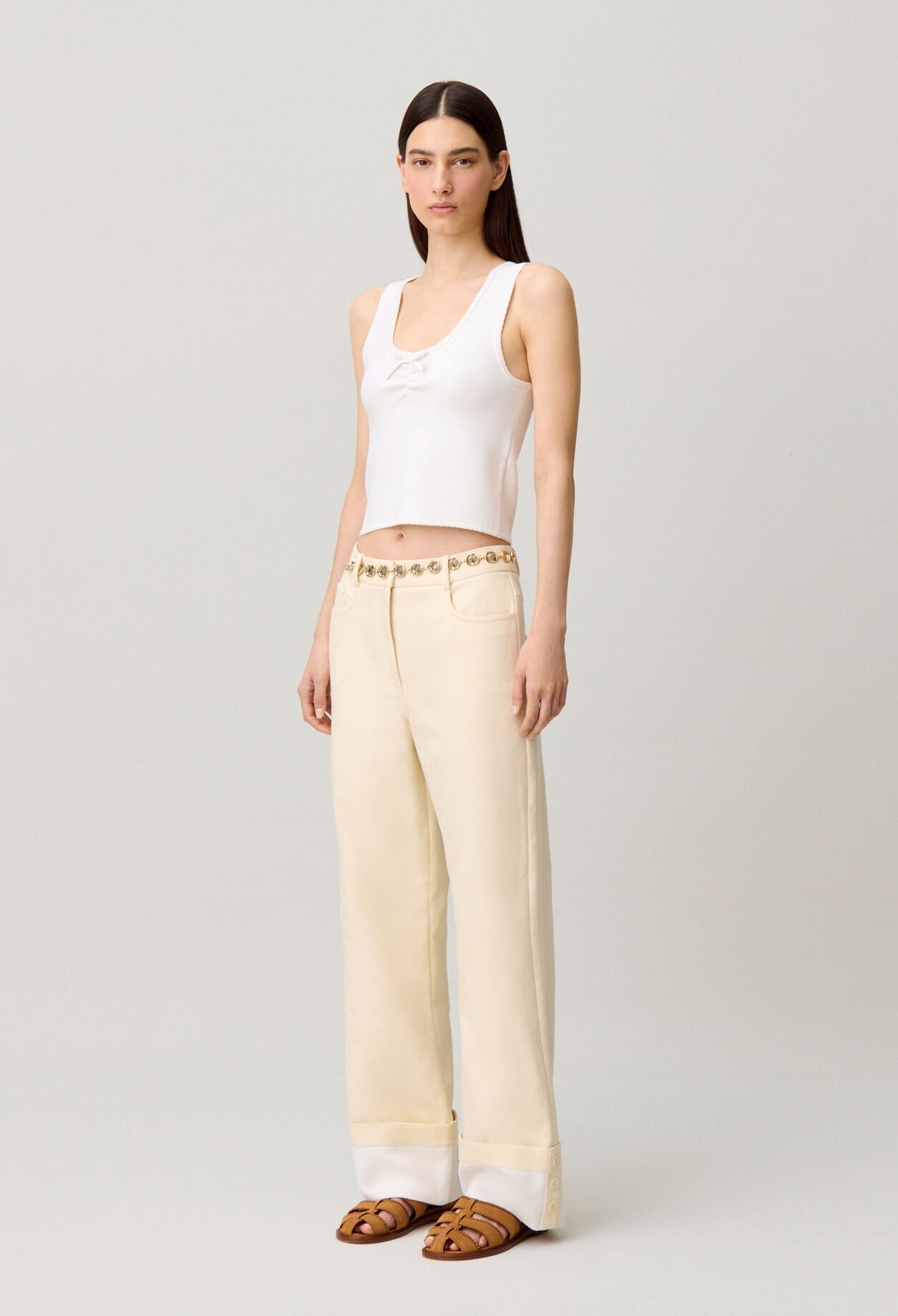 Top court &agrave; liens crois&eacute;s