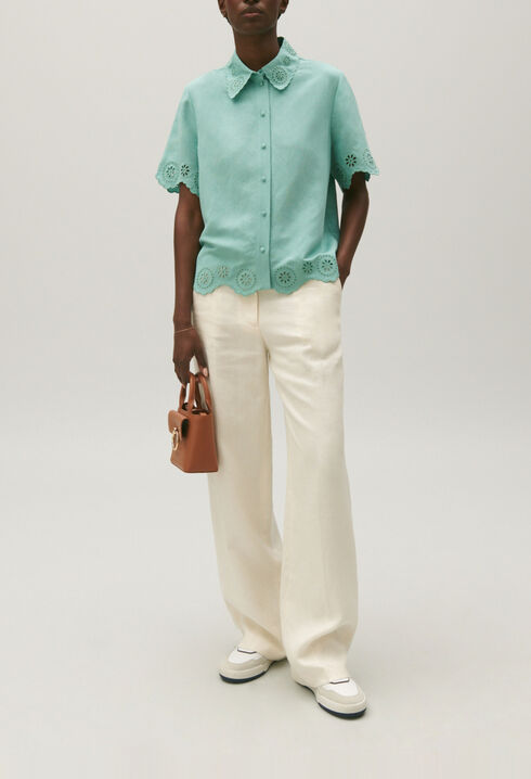 Camisa con bordados ingleses