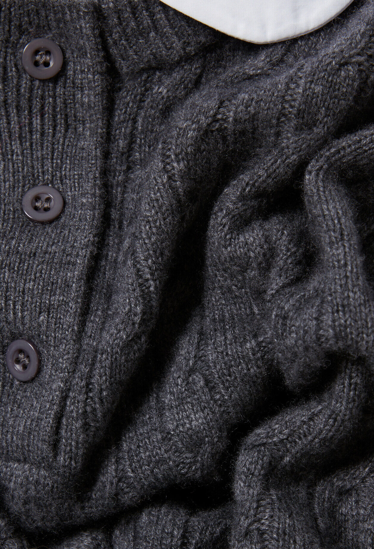 Jersey con cuello bebé.
