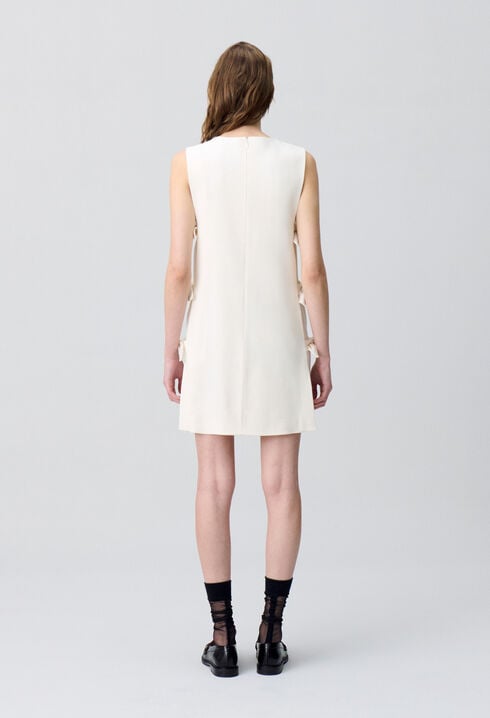 Vestido corto con lazos